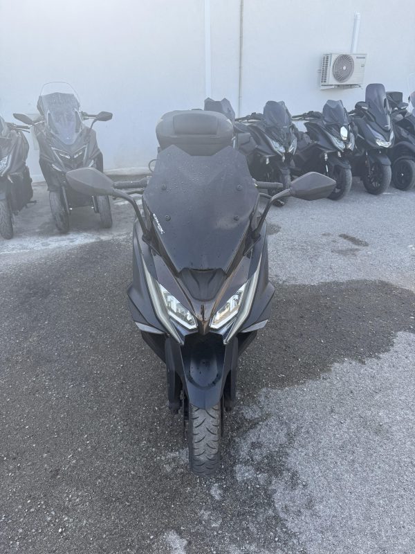 KYMCO AK 550